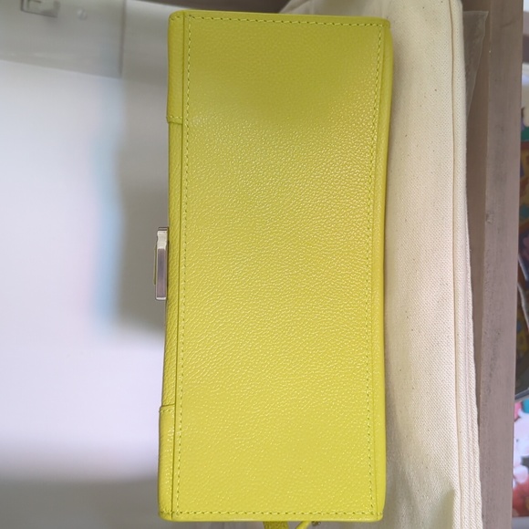 Balenciaga yellow small bag like new - Picture 3 of 10